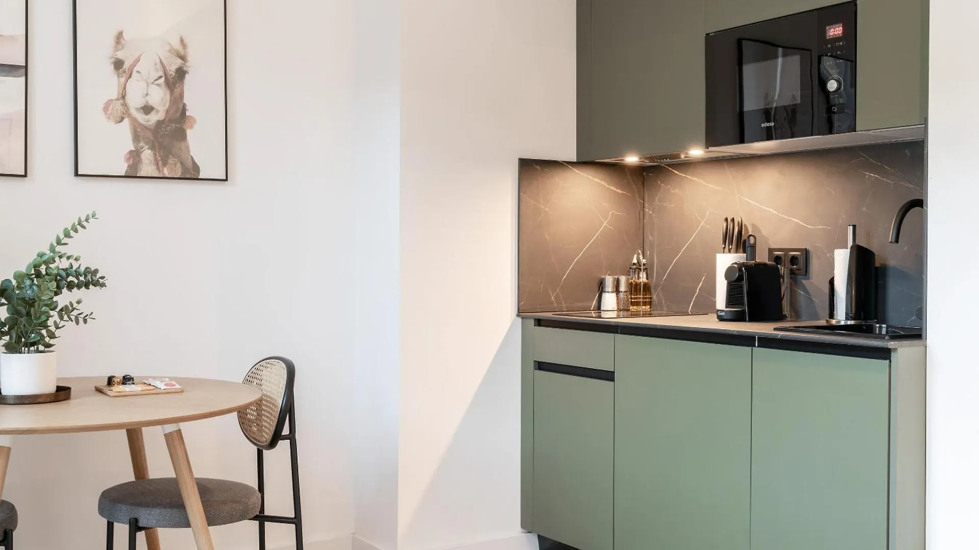 Limehome Malaga Calle Victoria