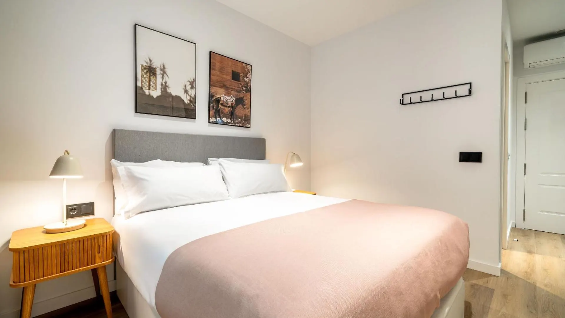 Limehome Malaga Calle Victoria 0*,  Španělsko